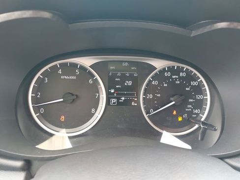 New 2025 Nissan Versa S w/ Trunk Package image 19