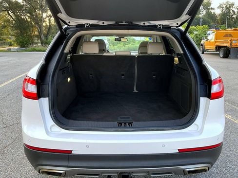 Used 2017 Lincoln MKX Reserve AWD/4WD image 9