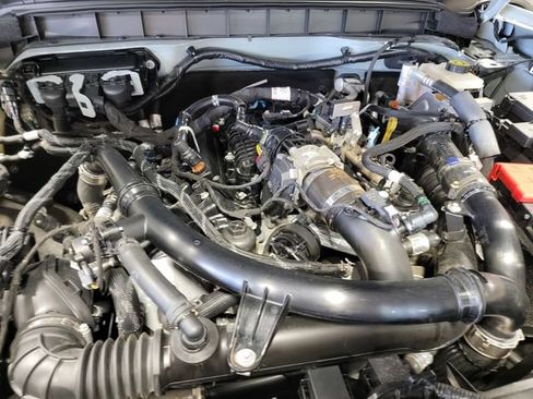 Used 2023 Ford Bronco Wildtrak AWD/4WD image 31