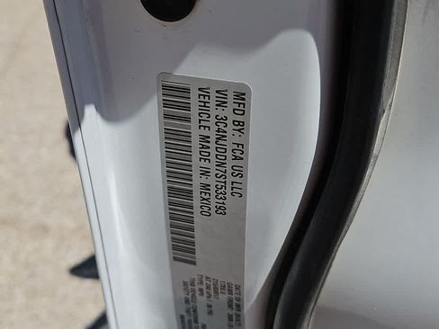 Used 2025 Jeep Compass Trailhawk AWD/4WD image 25