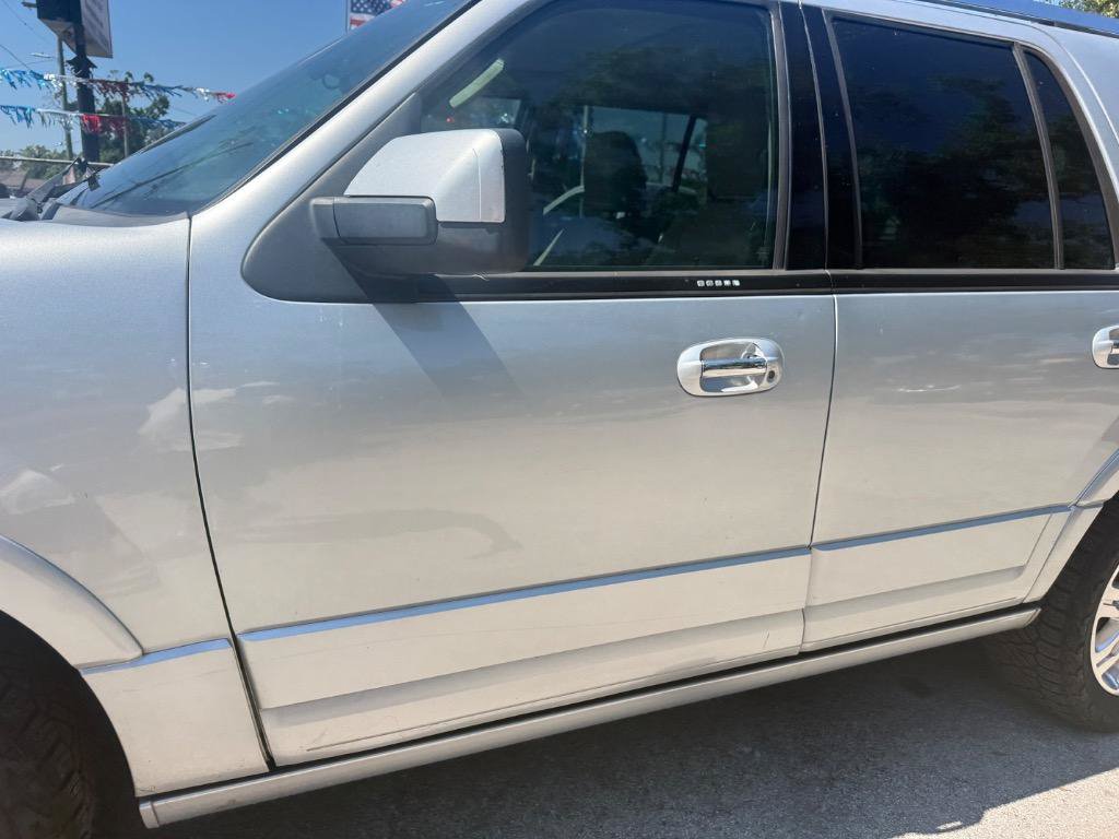 Used 2012 Ford Expedition Limited AWD/4WD image 10