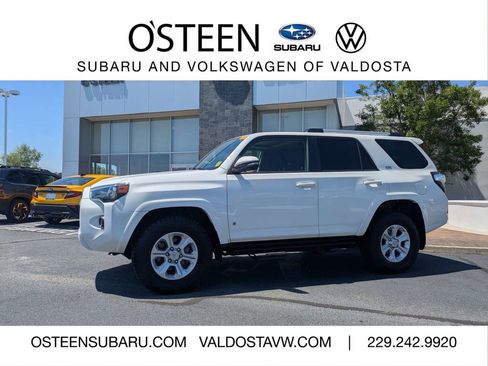 Used 2020 Toyota 4Runner SR5 Premium w/ Moonroof Package AWD/4WD image 1