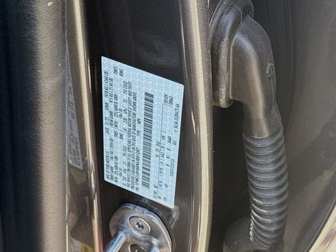 Used 2022 Ford Escape SEL FWD image 35