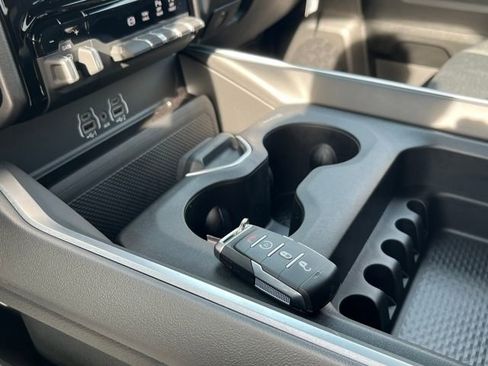 New 2026 RAM 2500 Big Horn AWD/4WD image 27