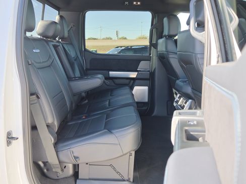 Certified 2025 Ford F450 Platinum image 37