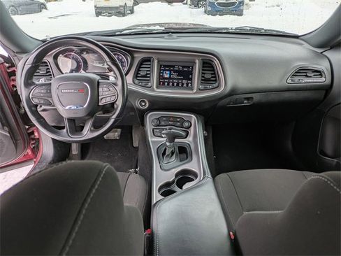 Used 2022 Dodge Challenger GT image 16