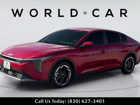 Used 2025 Kia K4 EX FWD image 3