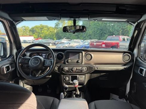 Used 2020 Jeep Gladiator Sport AWD/4WD image 22