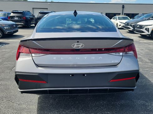 New 2026 Hyundai Elantra SEL FWD image 6