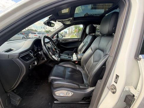 Used 2016 Porsche Macan S AWD/4WD image 10