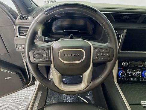 Used 2024 GMC Yukon Denali w/ Advanced Technology Package AWD/4WD image 14