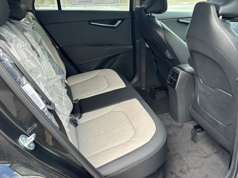 New 2025 Kia Niro SX image 14