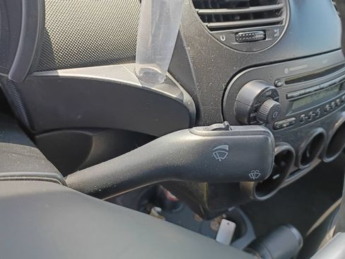 Used 2009 Volkswagen Beetle S FWD image 15