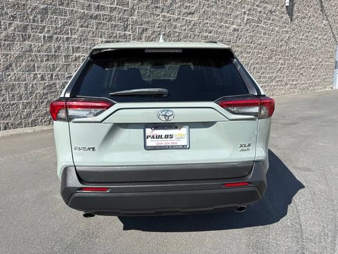 Used 2021 Toyota RAV4 XLE AWD/4WD image 5