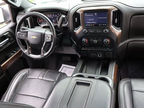 Used 2019 Chevrolet Silverado 1500 High Country w/ High Country Premium Package AWD/4WD image 14
