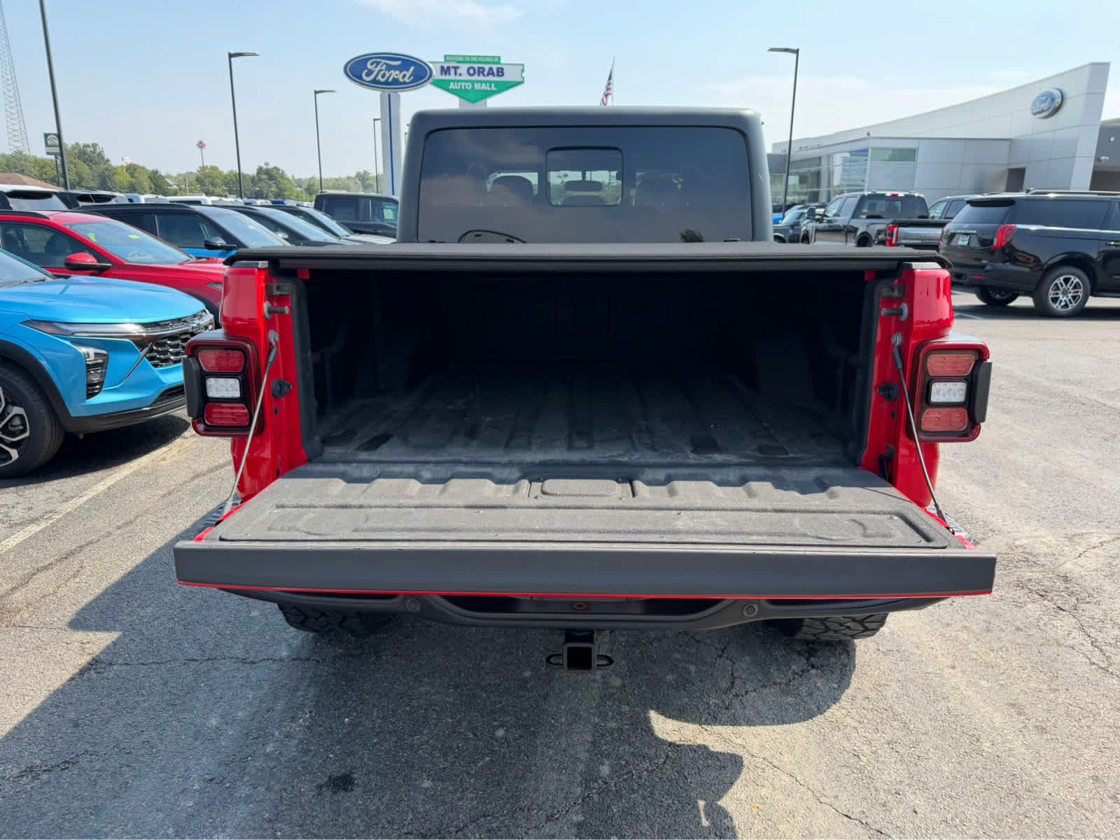 Used 2020 Jeep Gladiator Rubicon w/ LED Lighting Group AWD/4WD image 38