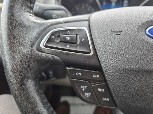 Used 2015 Ford Focus SE w/ SE Cold Weather Package image 13