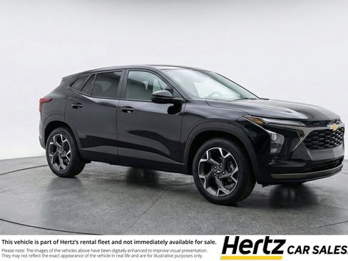 Used 2025 Chevrolet Trax LT FWD image 1