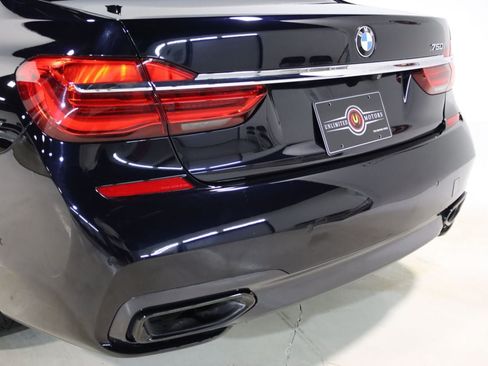 Used 2019 BMW 750i RWD image 80