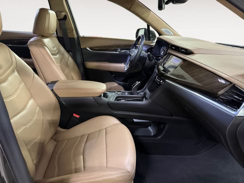 Used 2020 Cadillac XT6 Premium Luxury w/ Platinum Package FWD image 22