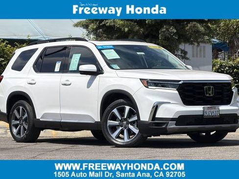 Certified 2024 Honda Pilot Elite image 1