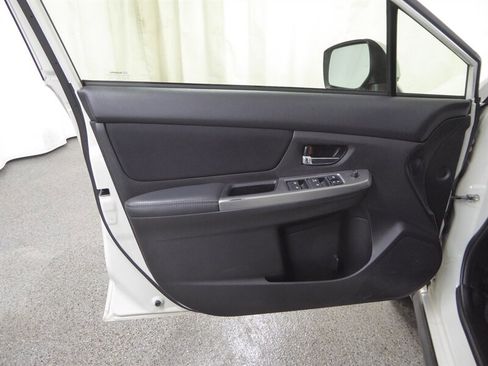 Used 2015 Subaru Crosstrek 2.0i Premium image 21