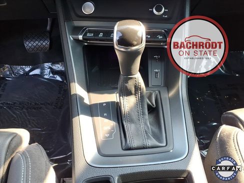 Used 2019 Audi Q3 2.0T Prestige w/ Prestige Package image 26