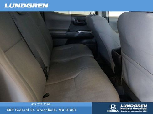 Used 2017 Toyota Tacoma 4x4 Double Cab image 25