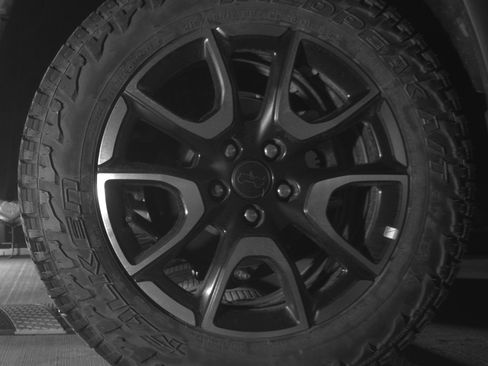 Used 2025 Jeep Compass Trailhawk AWD/4WD image 15