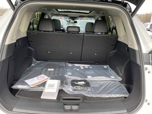 New 2026 Nissan Rogue Platinum w/ Platinum Premium Package AWD/4WD image 6