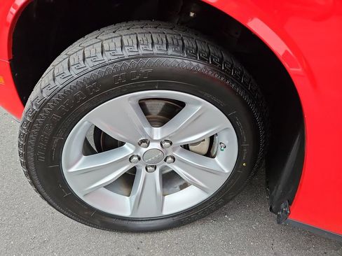 Used 2023 Dodge Challenger SXT image 28