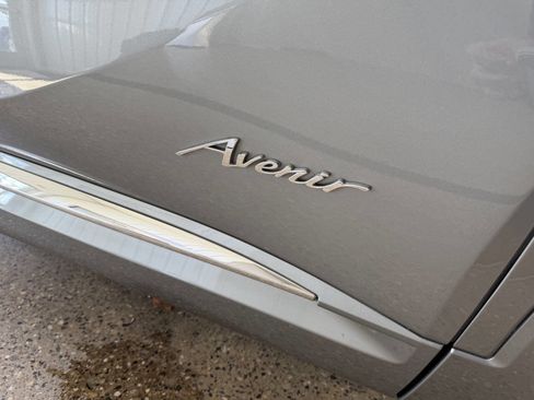 Used 2023 Buick Envision Avenir image 34