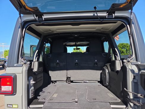 Used 2022 Jeep Wrangler Unlimited Sport AWD/4WD image 27