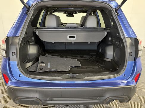 Used 2025 Subaru Forester Limited AWD/4WD image 13