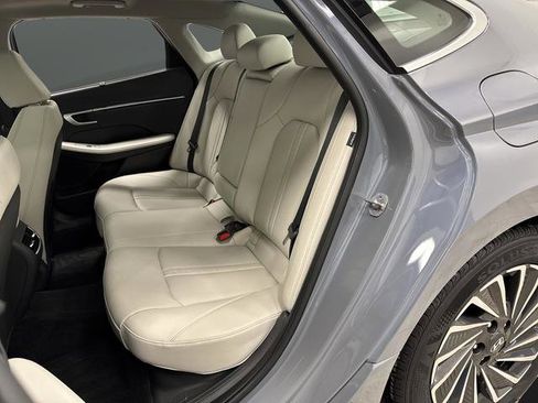 Used 2025 Hyundai Sonata Limited image 30