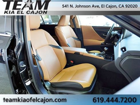 Used 2023 Lexus ES 300h w/ Premium Package image 14