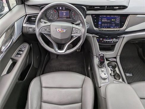 Certified 2024 Cadillac XT6 Sport w/ Technology Package image 17