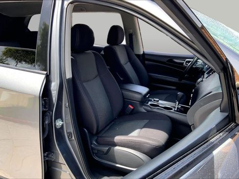 Used 2020 Nissan Pathfinder SV AWD/4WD image 7