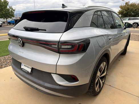 Used 2021 Volkswagen ID.4 Pro S w/ Gradient Package image 5