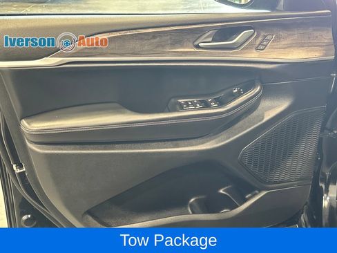 Used 2023 Jeep Grand Cherokee L Limited AWD/4WD image 15