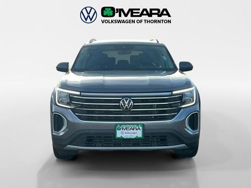 Used 2025 Volkswagen Atlas SE image 8