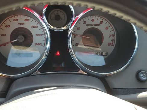 Used 2006 Pontiac Solstice Convertible w/ Premium Package RWD image 11