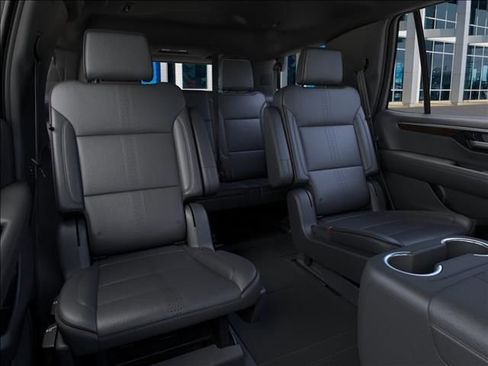 New 2026 Chevrolet Tahoe High Country AWD/4WD image 17