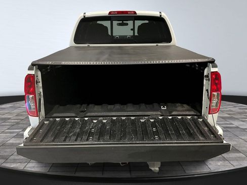 Used 2019 Nissan Frontier PRO-4X image 7