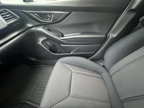 Used 2023 Subaru Crosstrek 2.0i image 13
