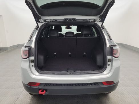 Used 2024 Jeep Compass Trailhawk image 29