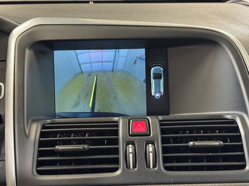 Used 2015 Volvo XC60 T5 Premier image 39