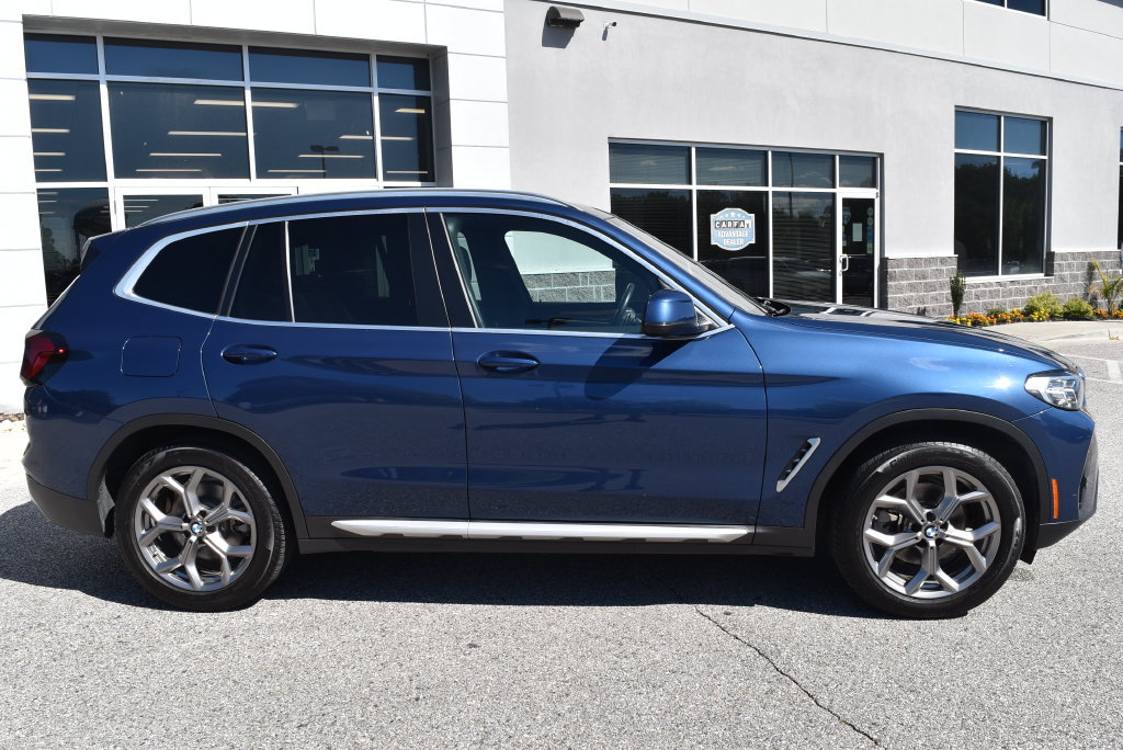 Used 2022 BMW X3 xDrive30i w/ Convenience Package AWD/4WD image 2