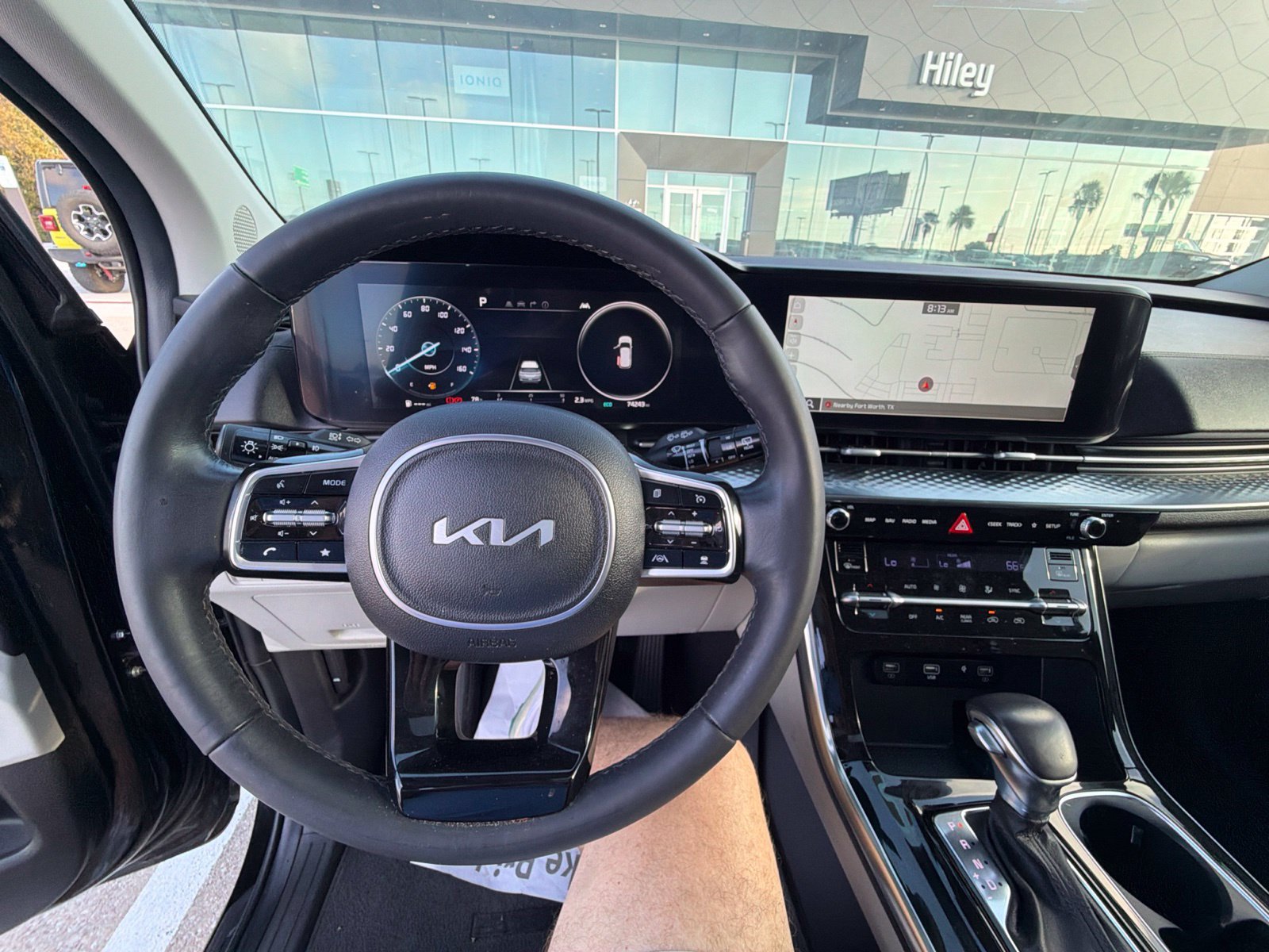 Used 2024 Kia Carnival SX Prestige FWD image 18