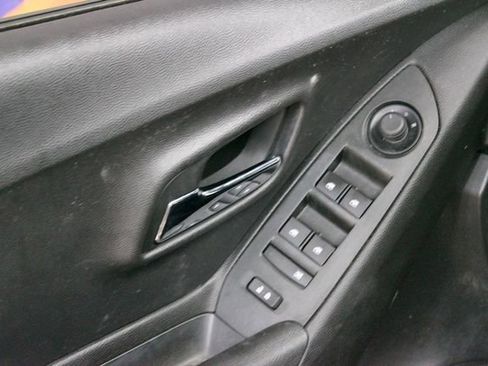 Used 2019 Chevrolet Trax LS w/ LPO, Cargo Package FWD image 12